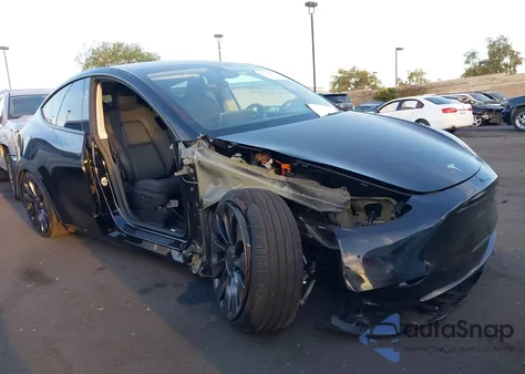 2024 Tesla Model Y from USA, damaged, VIN 7SAYGDEF1RF122502